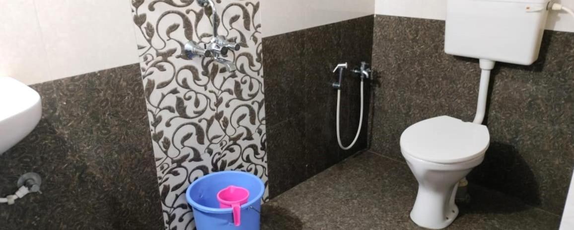 Hotel Explorer Calangute Extérieur photo